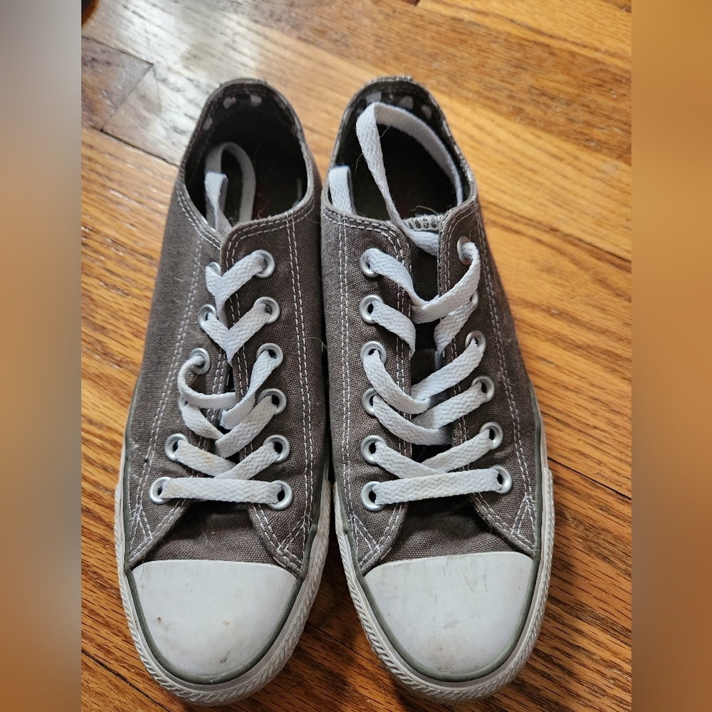 Converse - Picture 3 of 3